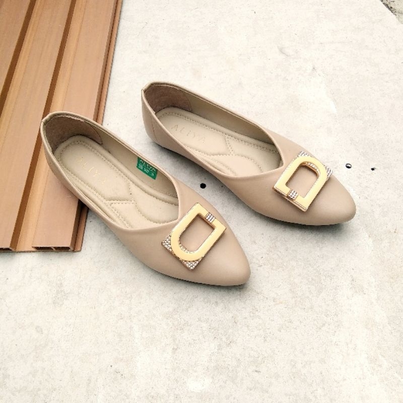 Aliyashoes Sepatu Flat Wanita Slavina