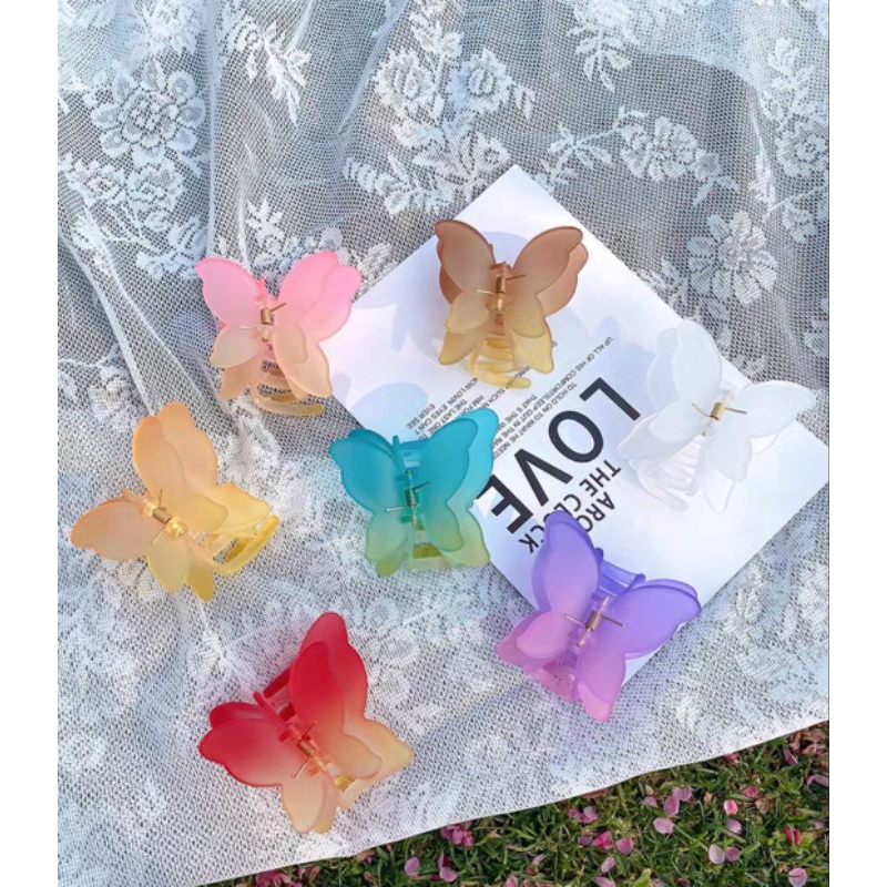 Jepit Rambut Kupu Jumbo 7cm Dua Sayap Warna Gradasi Jedai Doff Kupu Sayap Ganda Jepitan Rambut Transparan Matte Double Layer Korean Butterfly Hair Claw Clips