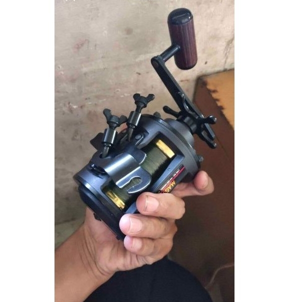 REEL DAIWA SEALINE SS 50