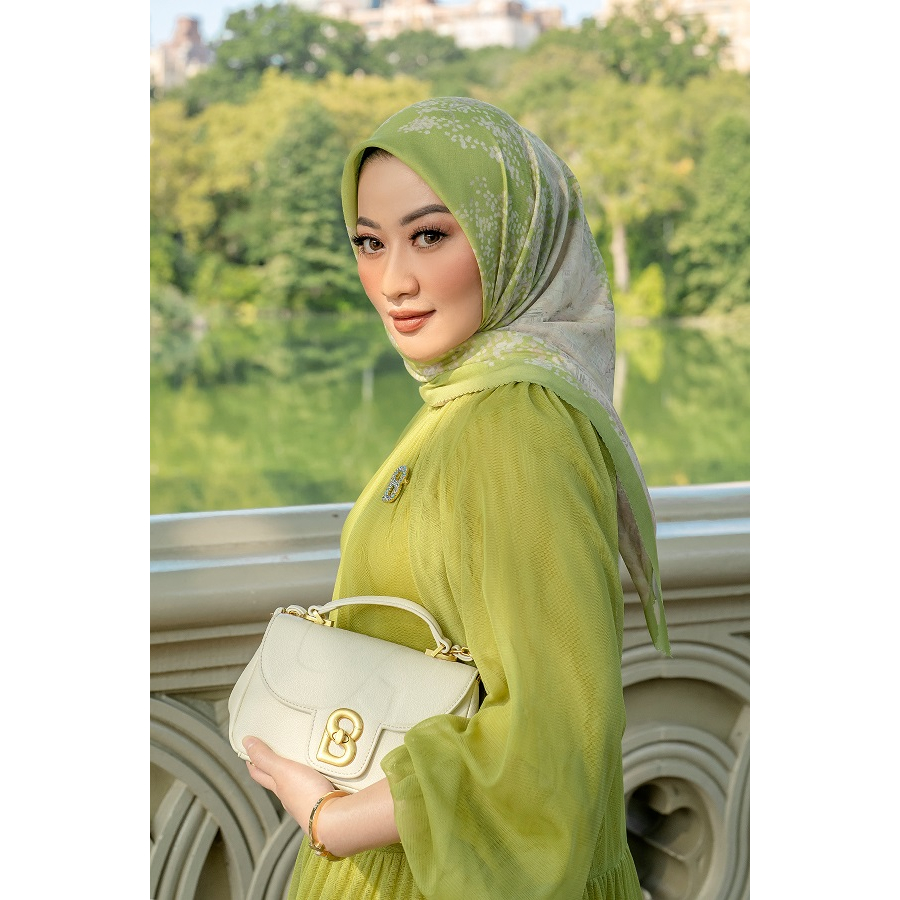 Buttonscarves New York 3 Square - Murray Hill [SATIN]