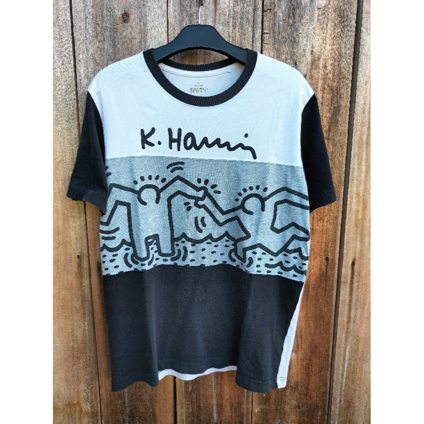 Kaos UNIQLO x KEITH HARING