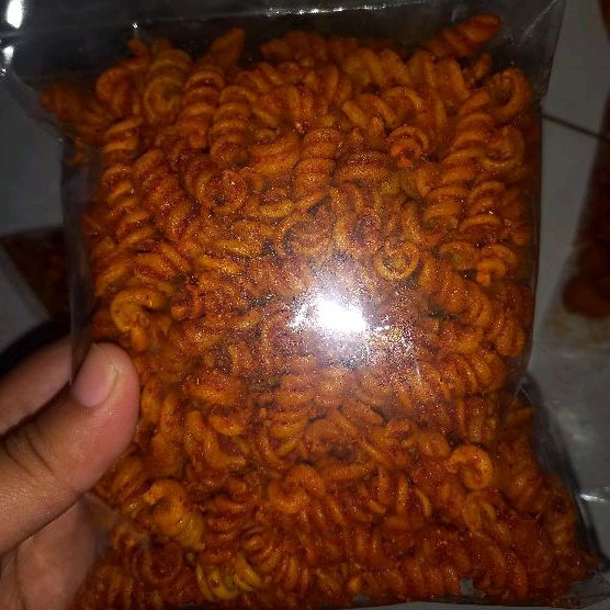 

MAKARONI SPIRAL RENYAH PEDAS DAUN JERUK