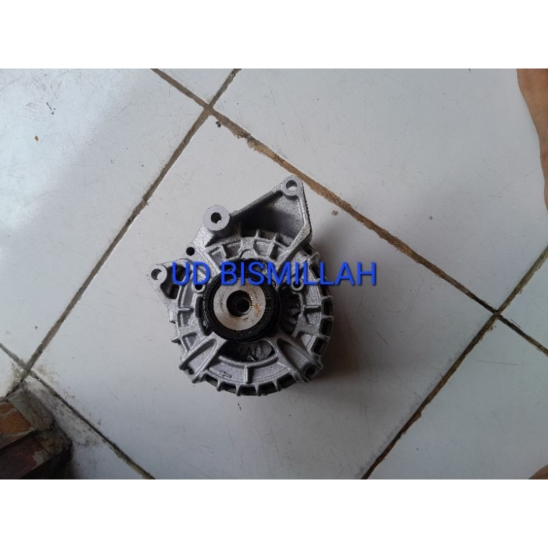 dinamo alternator ampere amper mercy mercedes benz C CLASS W205 C180 E200 C200 150A ori fuul BOSCH