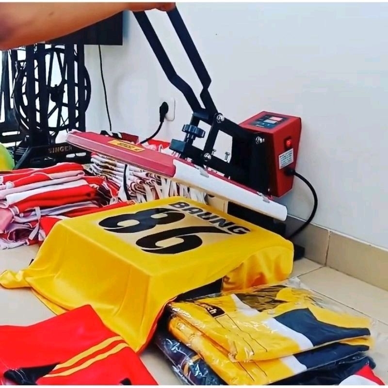 Jersey bola bisa tambah nama dan nomor baju olahraga sepak bola dewasa cewek cowok baju futsal ortuseigh baju olahraga sepak bola futsal voli tenis badminton volly bulu tangkis