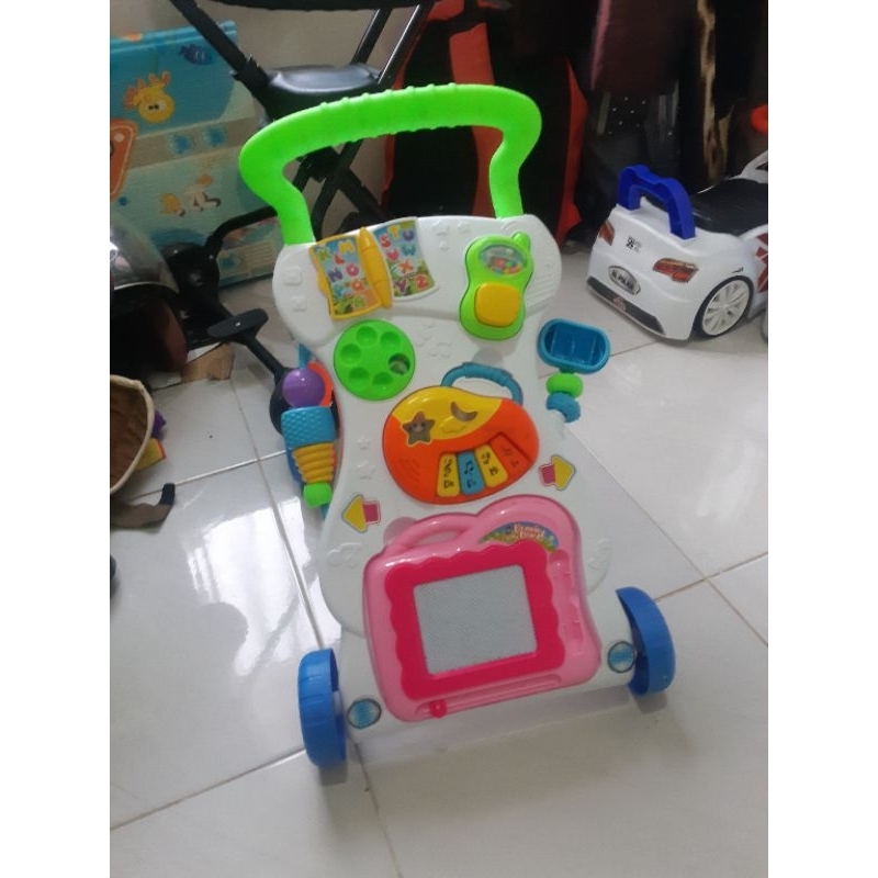 push walker (baby walker)