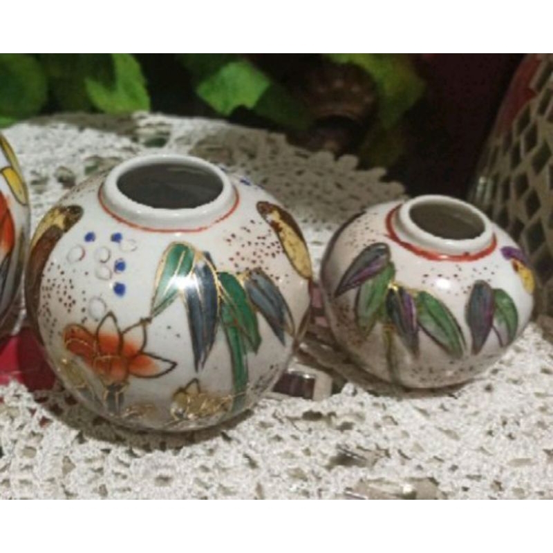 Guci Jahe porselen antik China 1 set isi 2 buah motif Burung Nuri dan bunga