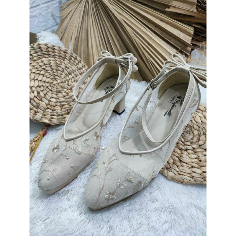 Sepatu wedding pesta Cantik  Vilena Cream 7cm Tahu