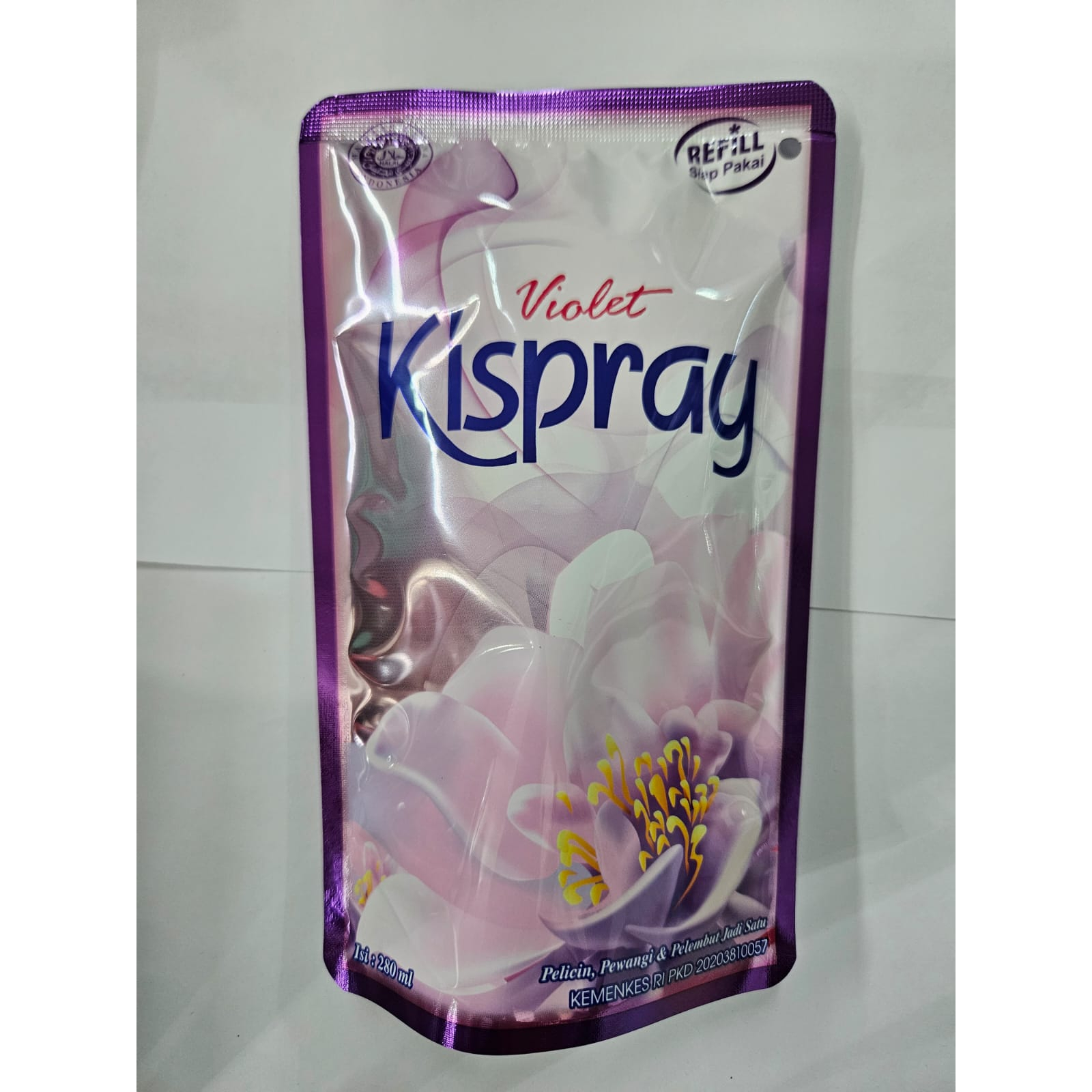 Kispray Pelicin Pewangi Pelembut Pakaian Reffil 280ML
