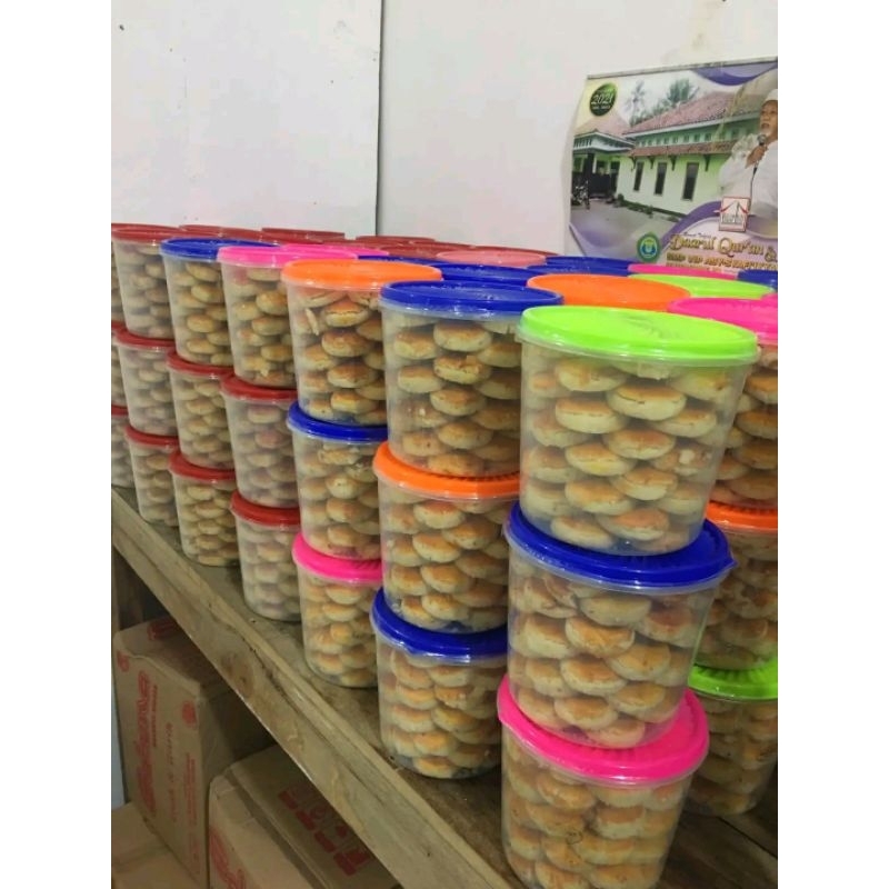 

Kue Kacang khas jember.kemasan 900gram.