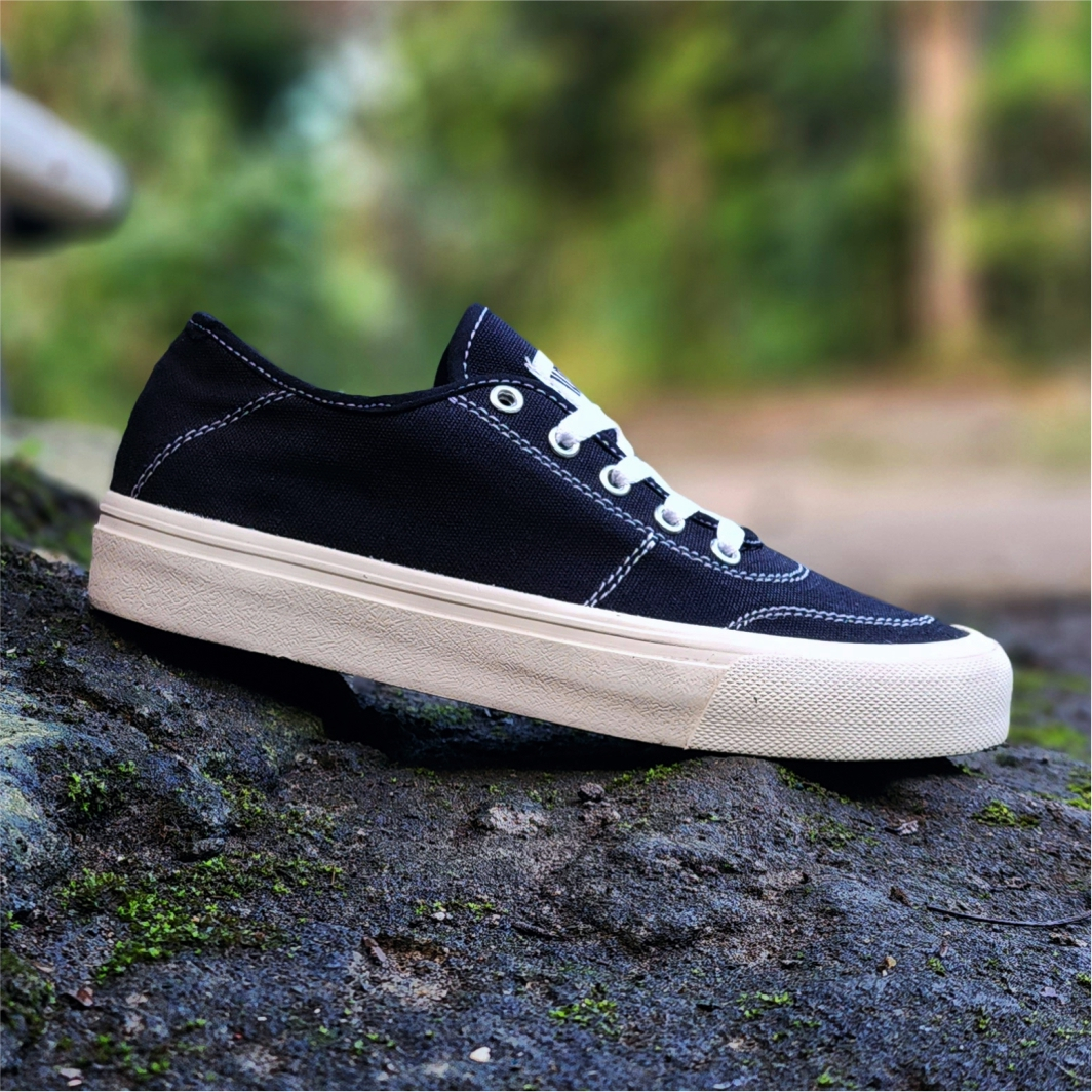 Sepatu sneakers pria - sepatu cowok - sepatu laki-laki model vulkanis bertali wespro bladde 39-43