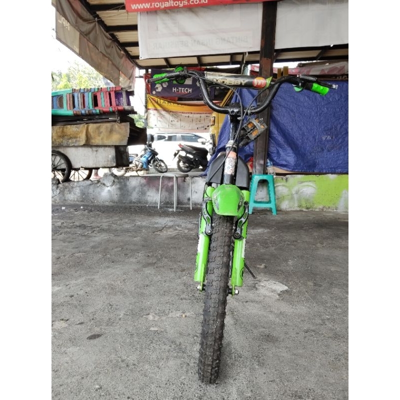 sepeda bmx 18 wimcycle mobby second