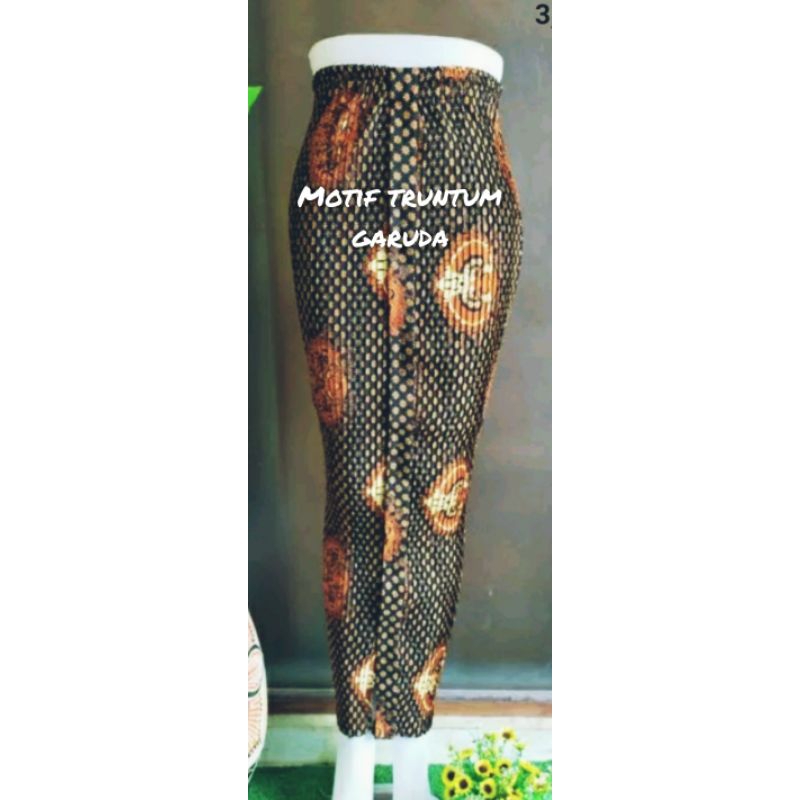 Rok Pliket Wisuda Wanita Jarik Lilit Dewasa