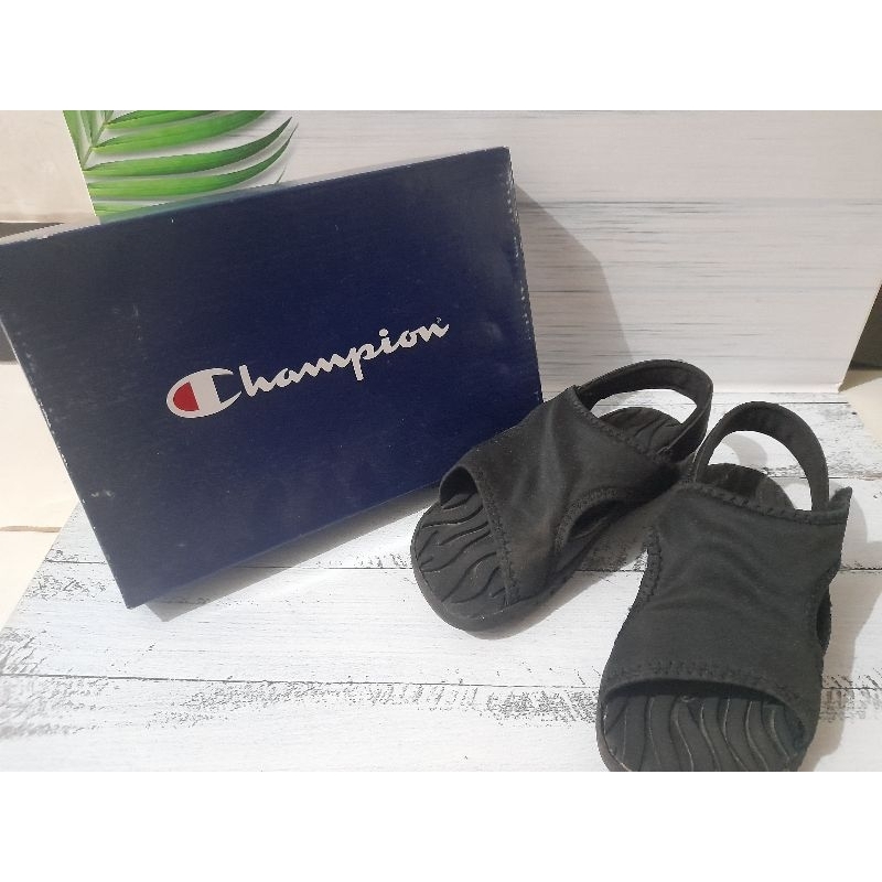 preloved sandal anak Champion velcro
