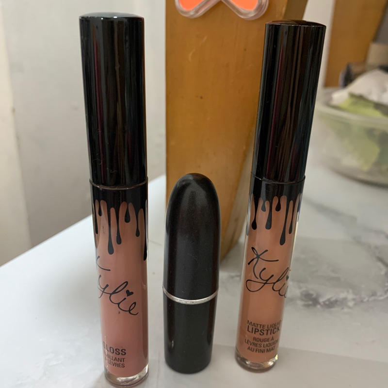 Kylie Lipstick - Kylie Lipgloss - Second