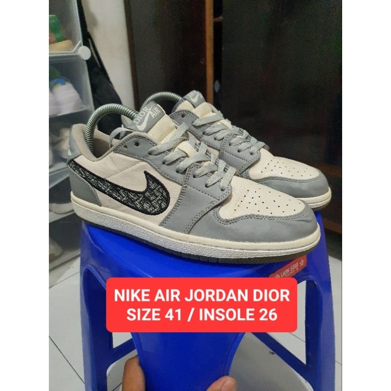 (SIZE 41) / Nike Air Jordan Dior / Second Original  ✅️