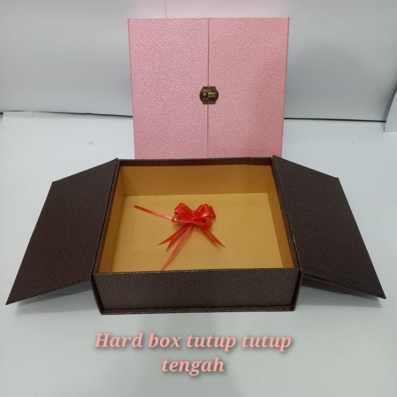 

HARD BOX / KOTAK KADO TUTUP TENGAH