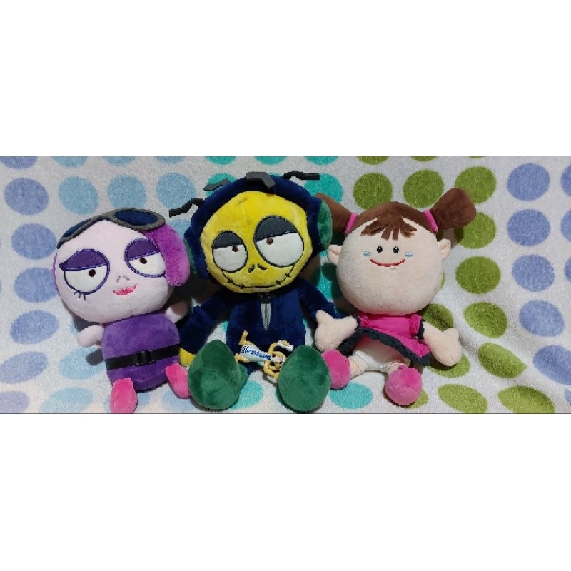 boneka Zombie Dumb