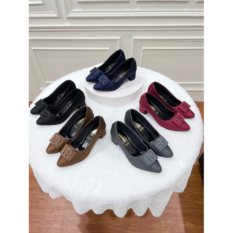 sepatu Heel wanita terlaris Louisdear P42 bahan satin Heel 5 cm cocok pakai kerja, pesta, wisuda dan acara lainnya