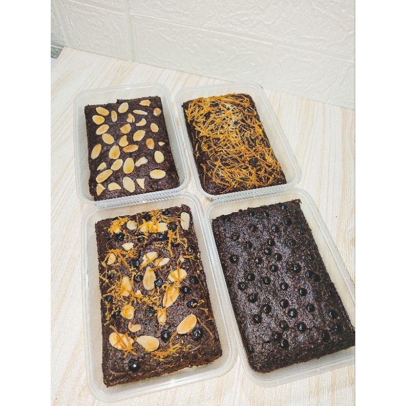 

Brownies box/fudgy brownies/sy cakery