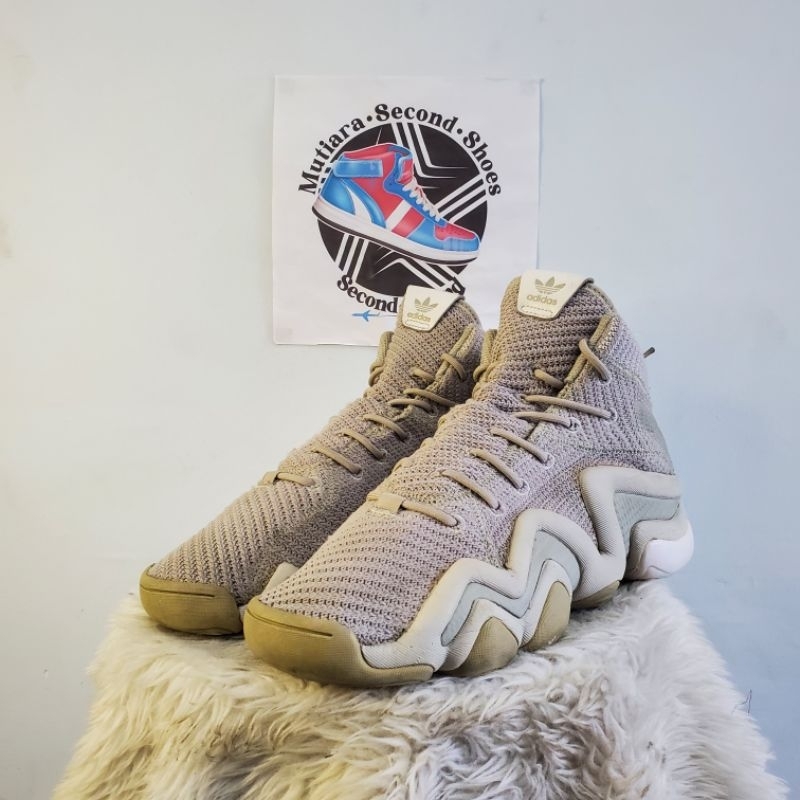 Sepatu Adidas Crazy 8 size 40.5