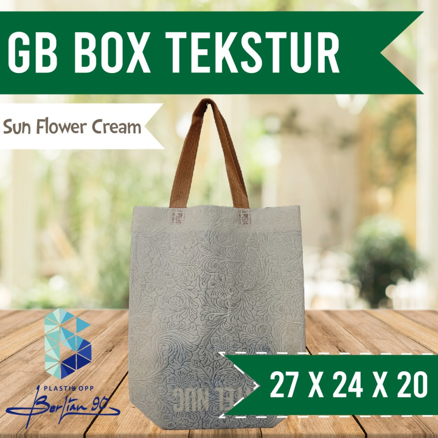 

Tas Goodie Bag Spundbond Tas Berkat Hajatan Kotak Nasi Dus 20x20 Tekstur 27x24x20 / Tas Hampers