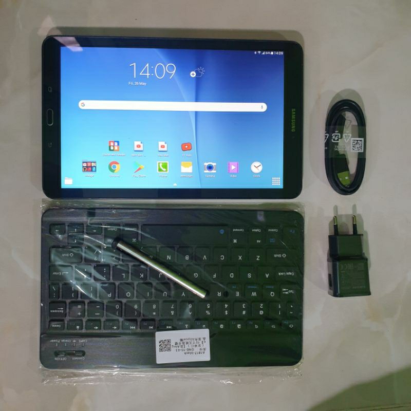 Samsung tab E 9,6inch 1,5/8 normal siap pakai