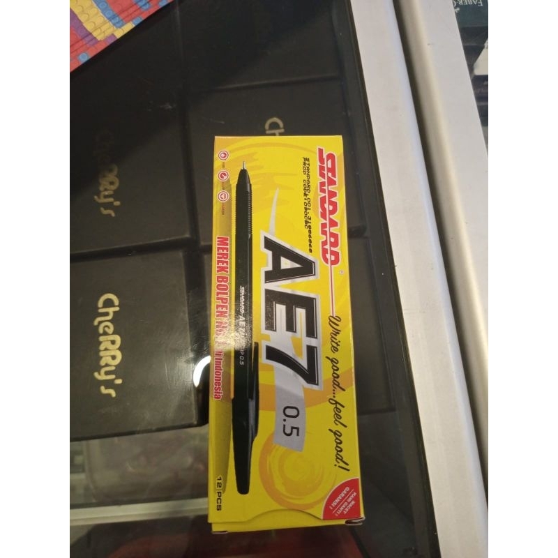 

(1 pack)Ballpoint Standard AE7 0,5