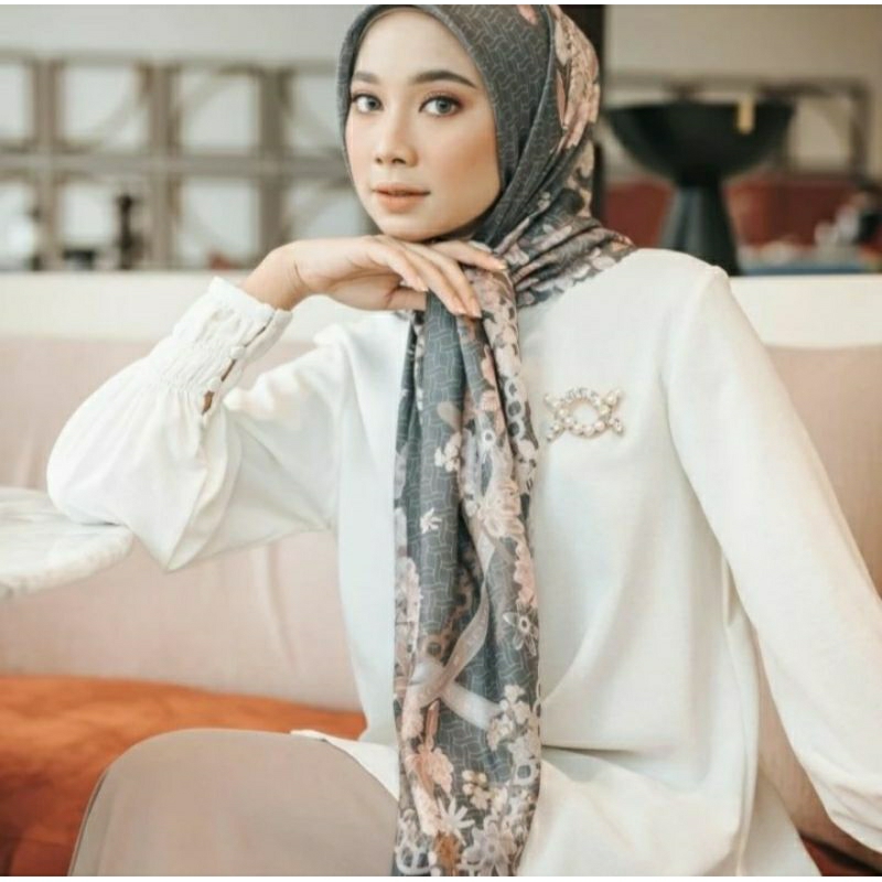 Cendana Scarf by Wearing Klamby