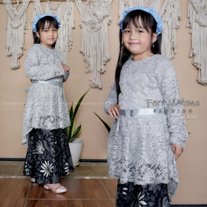 Stelan kebaya anak brokat Aurora//kebaya anak umur 5-12 tahun/ Warna abu abu
