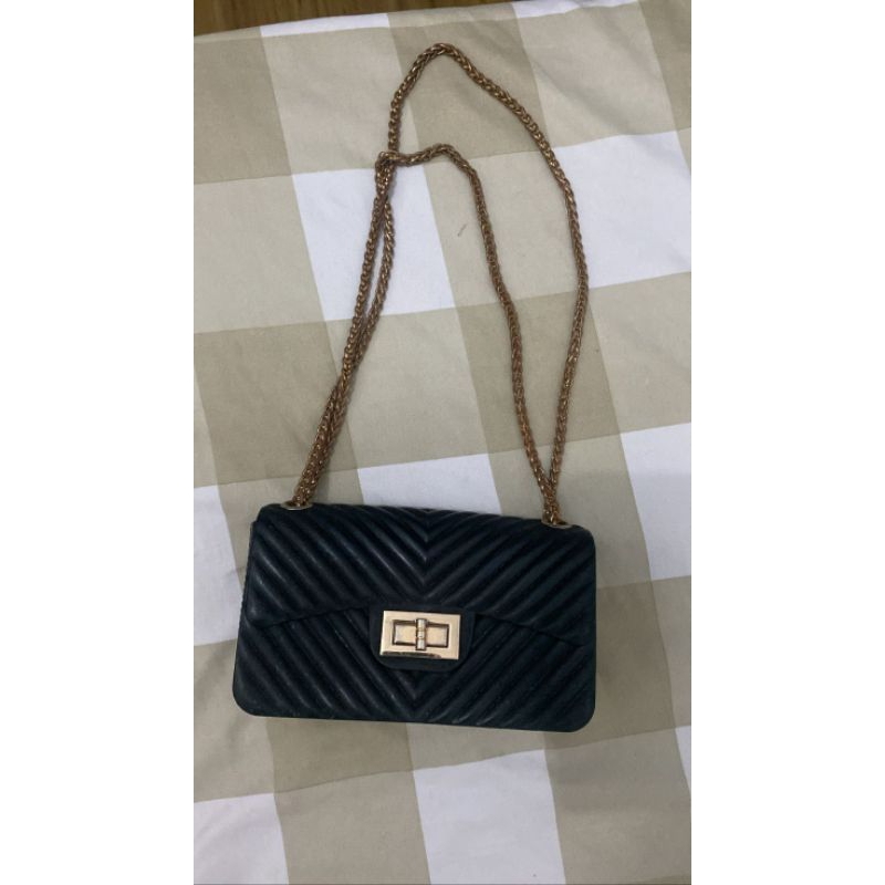 Preloved Sling Bag Brand  CHANNEL like New