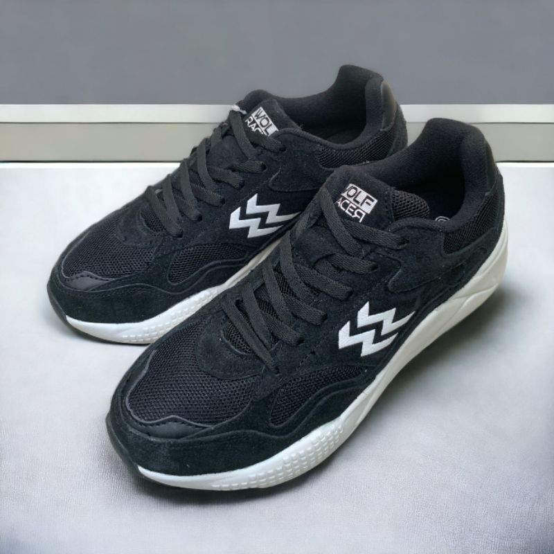 Sepatu Geoff Max - Wolf Racer Black White
