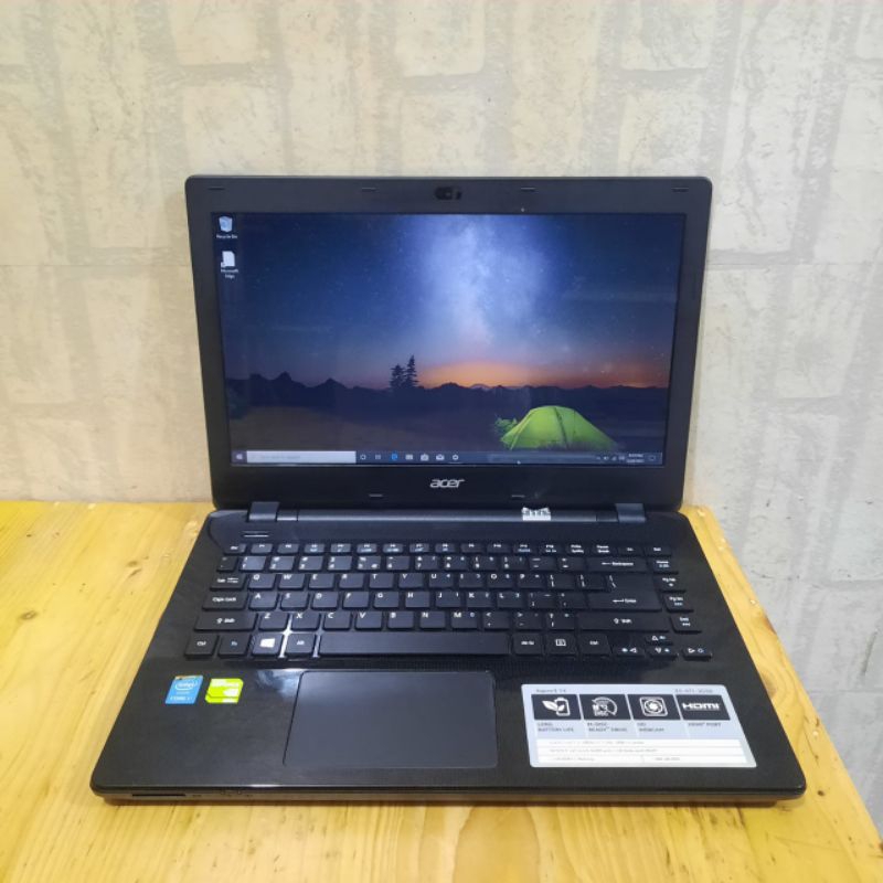 Laptop Acer Aspire E5-471G Core i3-4030U Ram 4GB/HDD 500Gb DualVga Nvidia Geforce 820M 2Gb+intel Hd Graphic Layar 14 inch Siap pakai