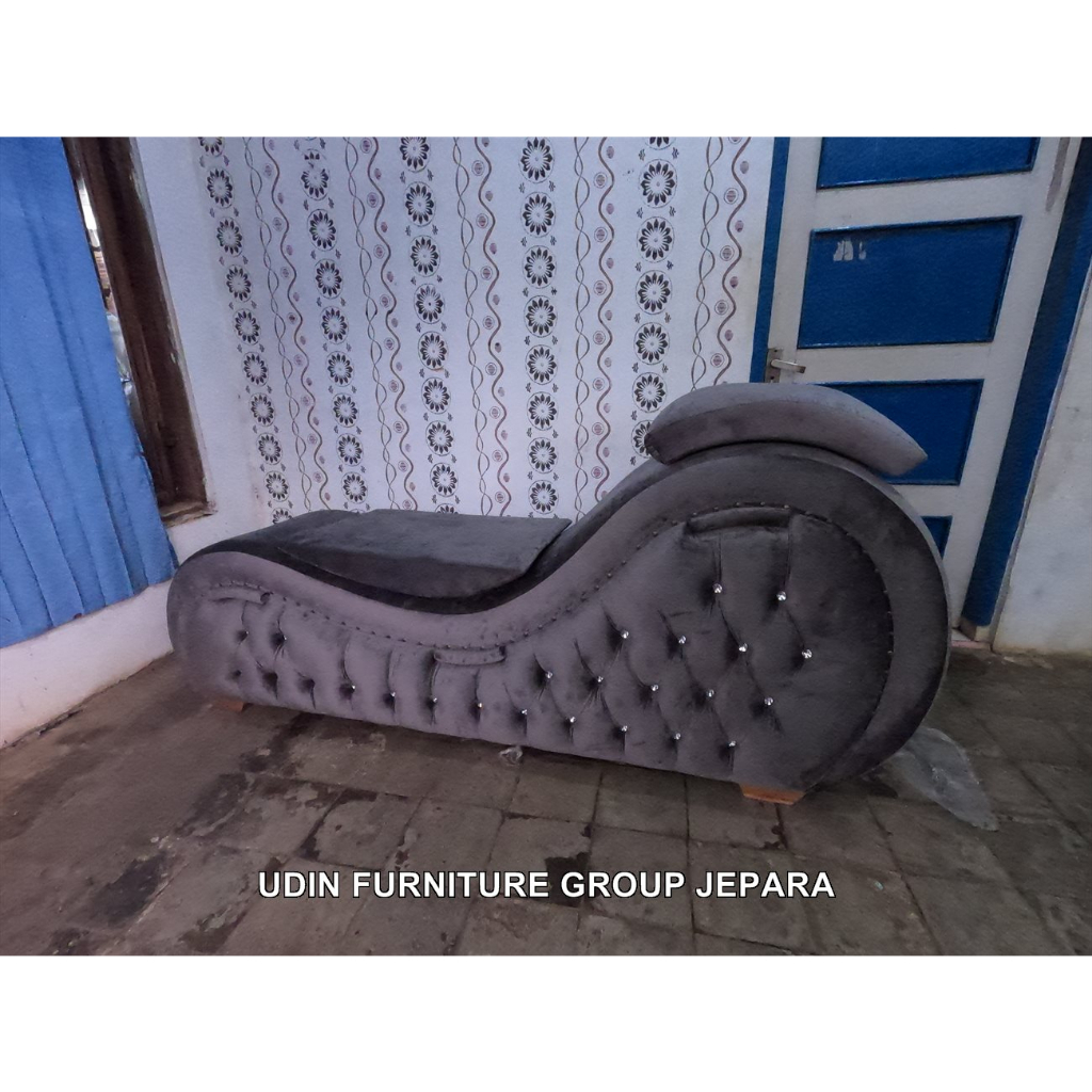 Bangku sofa tantra Kamasutra jok full desain bantalan