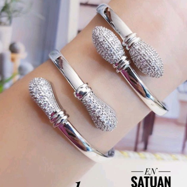 Gelang Xuping Silver Motif Cobra Permata 2905a2