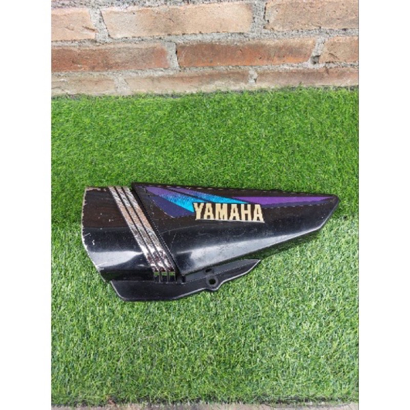 cover tutup tepong aki sebelah kiri yamaha rx king new 2002 original