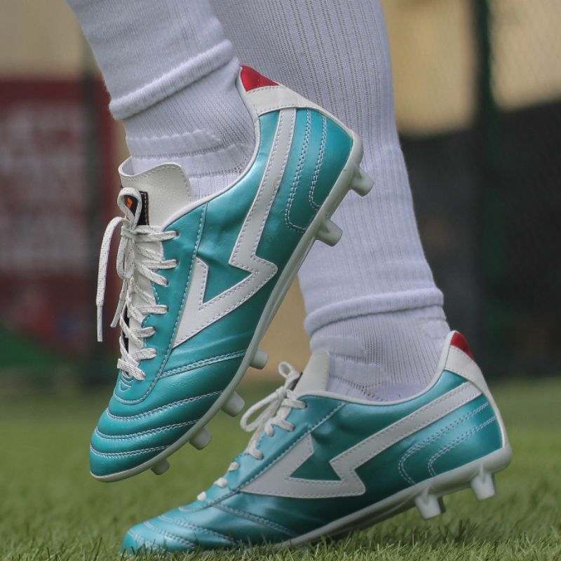 Sepatu Bola Sevspo Maestro Syn