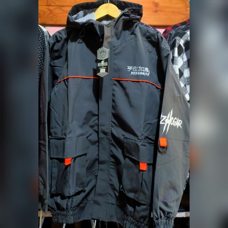 Jaket/jaket parasut/jaket gunung/jaket distro/jeket pria/jaket keren