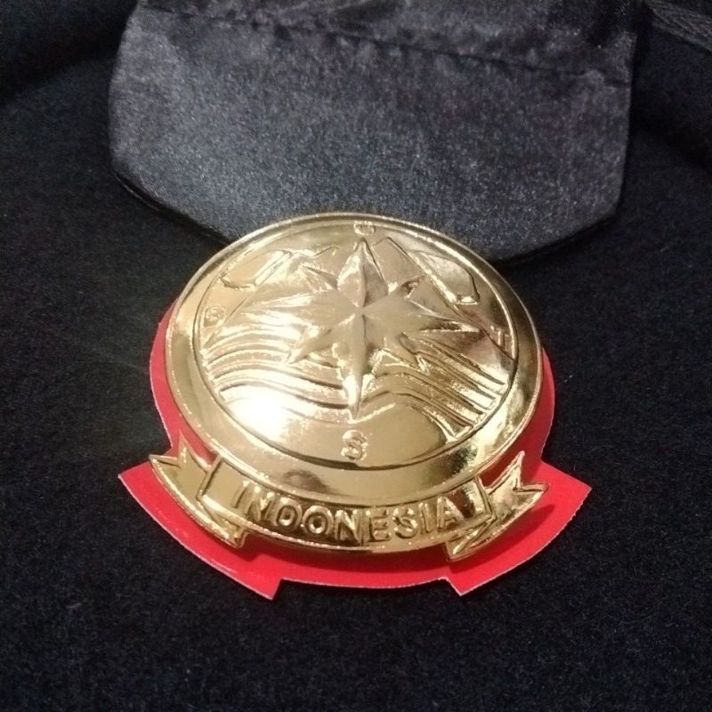 

Baret basarnas + emblem