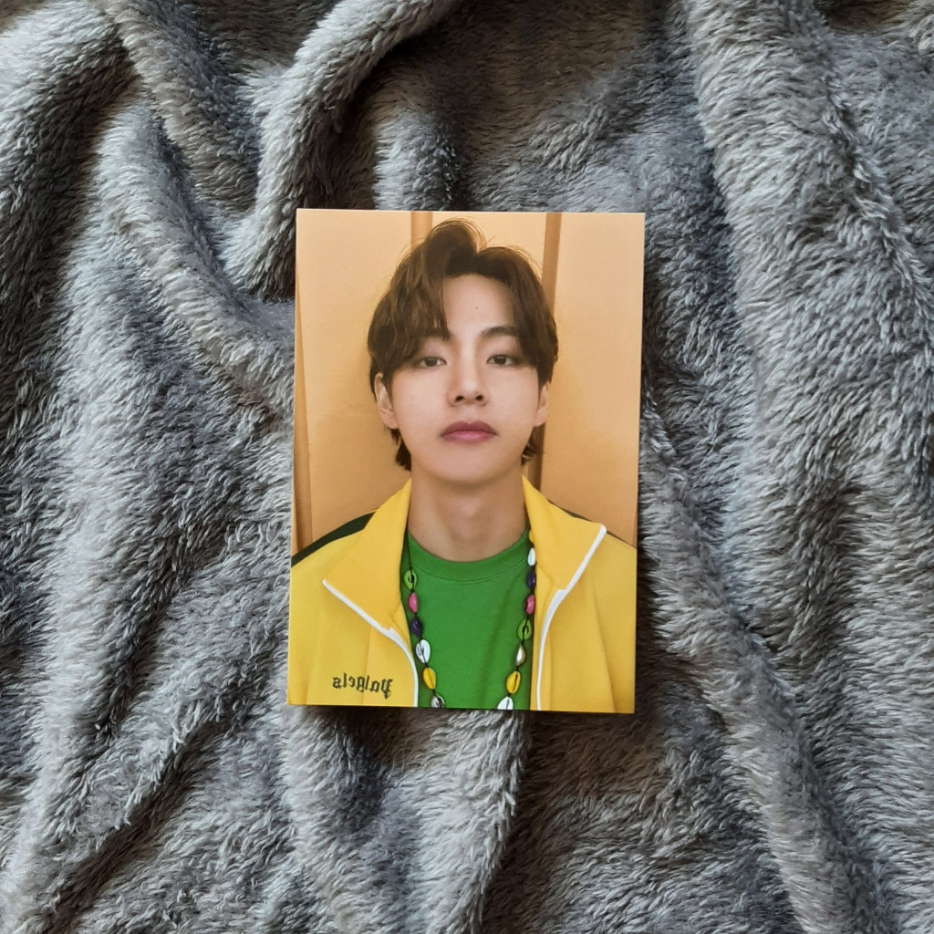 PC TAEHYUNG BTS CARDIGAN BUTTER