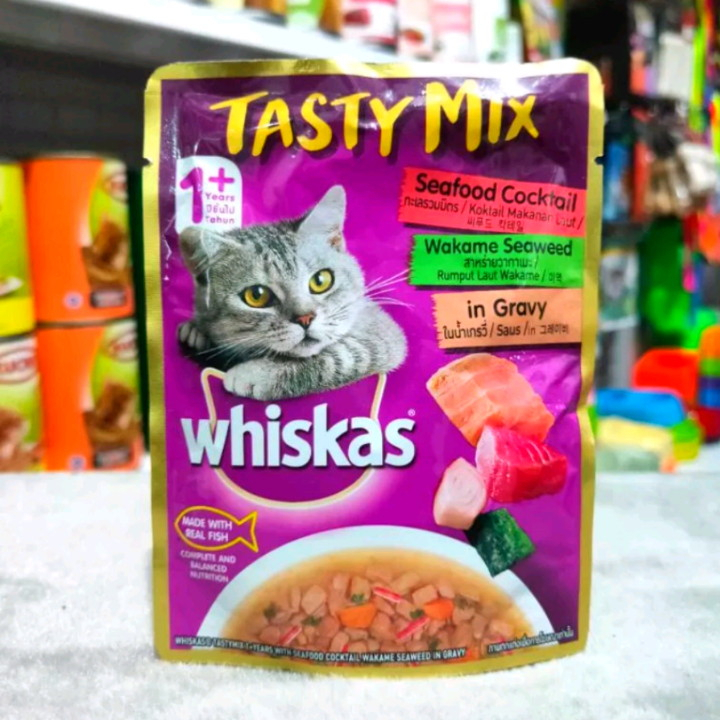 Whiskas Tasty Mix Sachet Seafood Cocktail Wakame Seaweed In Gravy pouch 70G Wet Food