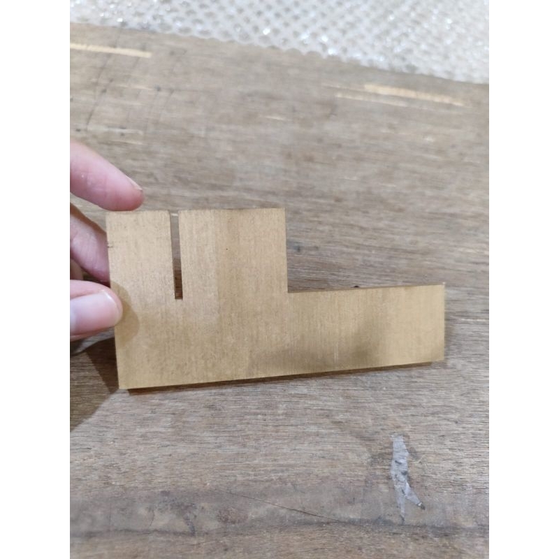 standing akrilik (bahan akrilik)