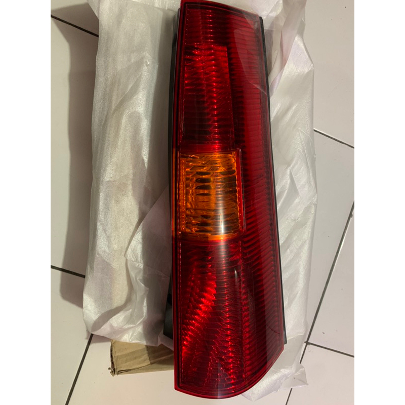 Stoplamp kanan ford EVEREST