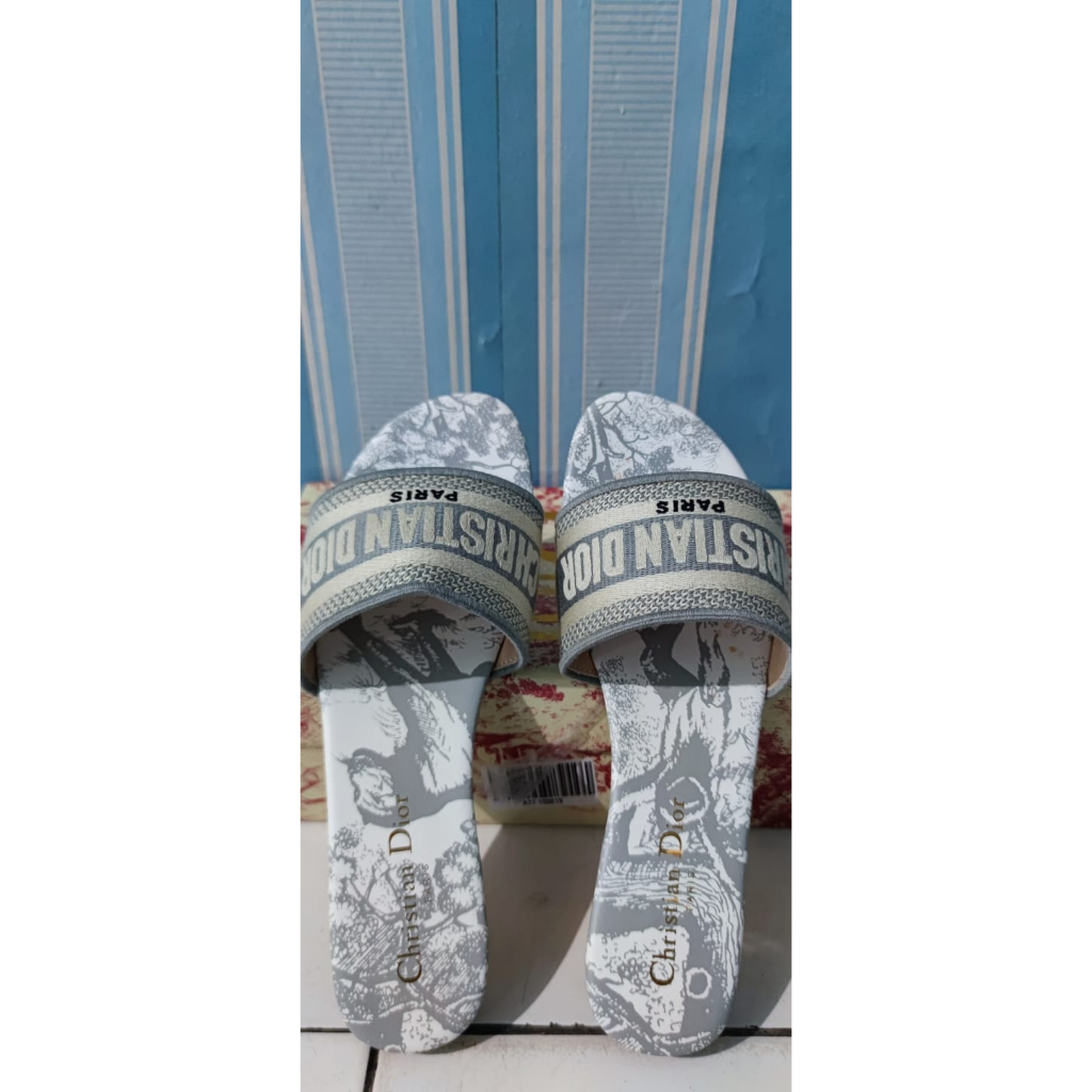 Sandal Selop Motif Print Bordir Dior Ukuran 39