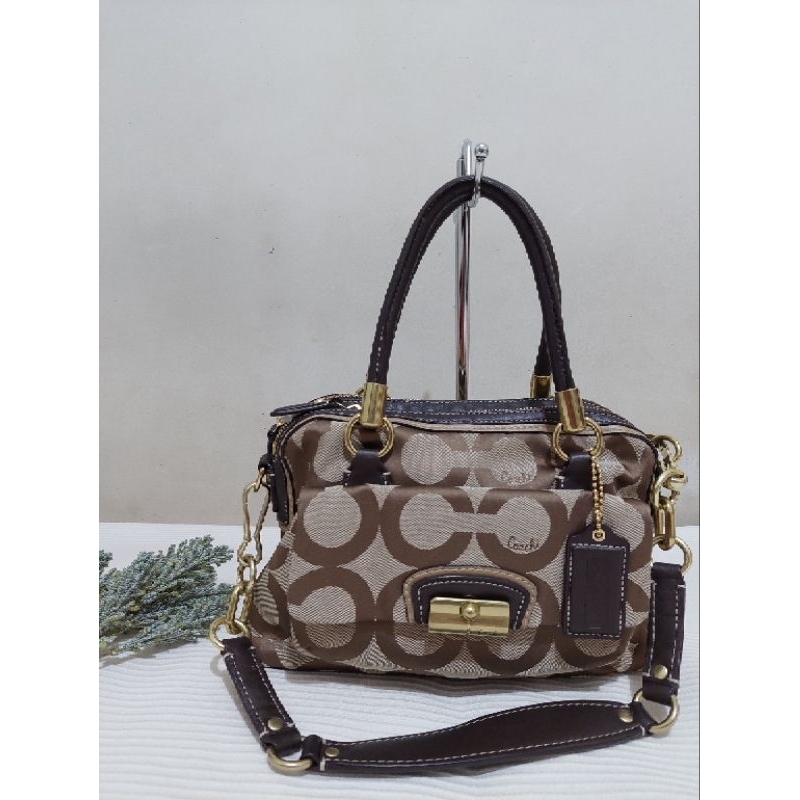 Preloved Tas Coach Kristin