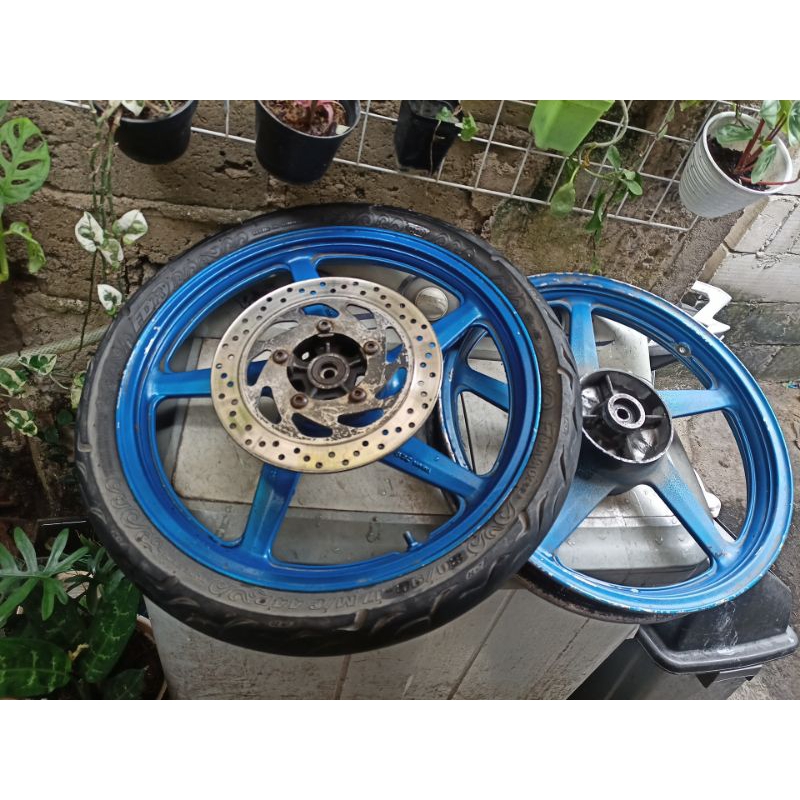 Velg vixion old lama bisa scorpio rx King dll dengan penyesuaian pelek racing palang original ori co