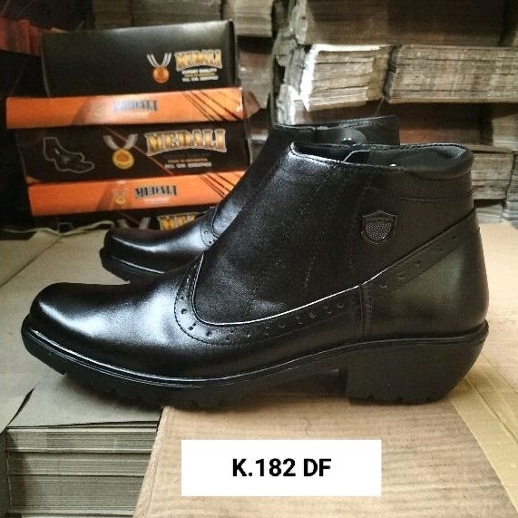 Sepatu kulit boots medali kantor / Dinas sepatu kerja formal