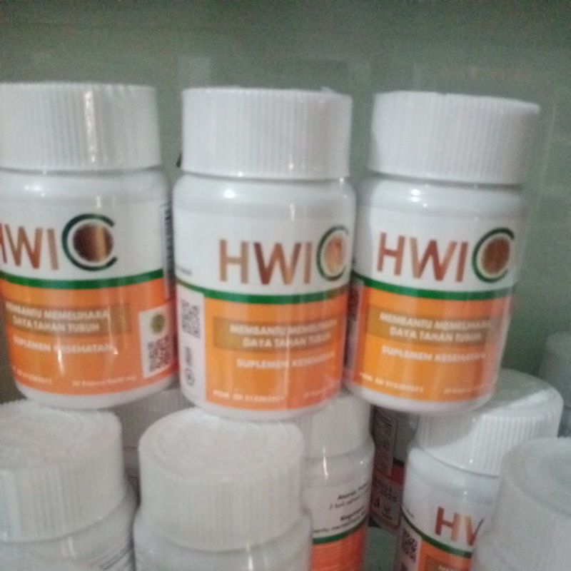 Vitamin C ( pureway C ), D, E dan zinc ( HWI C )