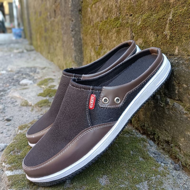 Sepatu Pria Casual Slip On/Sepatu Sendal Sepatu Slop Pria Bustong