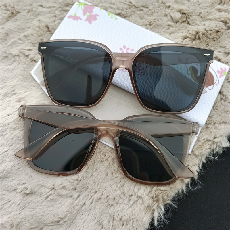 Kacamata Hitam Wanita/Pria Sunglasses Korean new Fashion