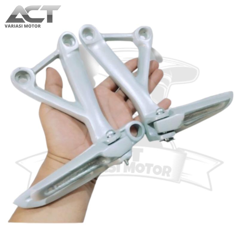 Footstep Belakang CB150R Step Belakang CB50R Postep CB150R Satu Set Silver